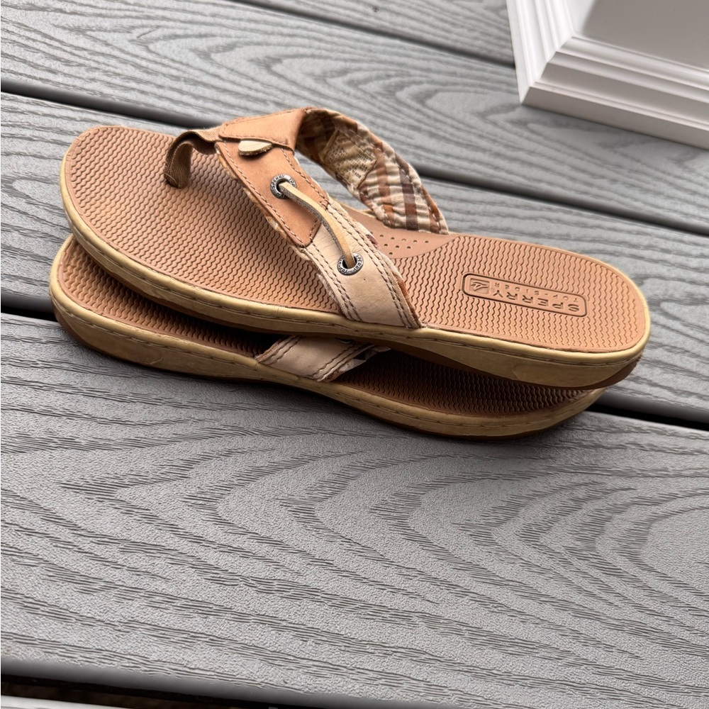 Sperry Brown Leather-Trim Flip Flop Sandals. 7 1/2 - Picture 5 of 7